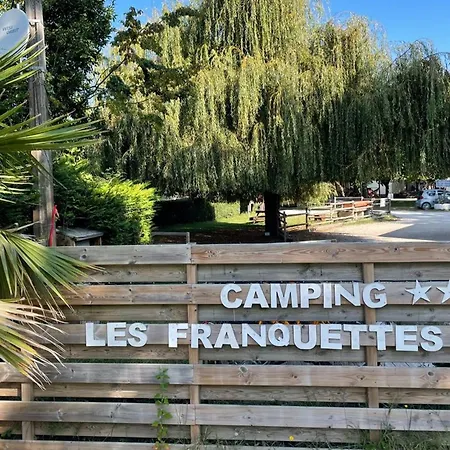 Campsite Mobil-home Spacieux Avec Terrasse - 4 Pers. - Api-1-52-2147 Grayan-et-l'Hopital