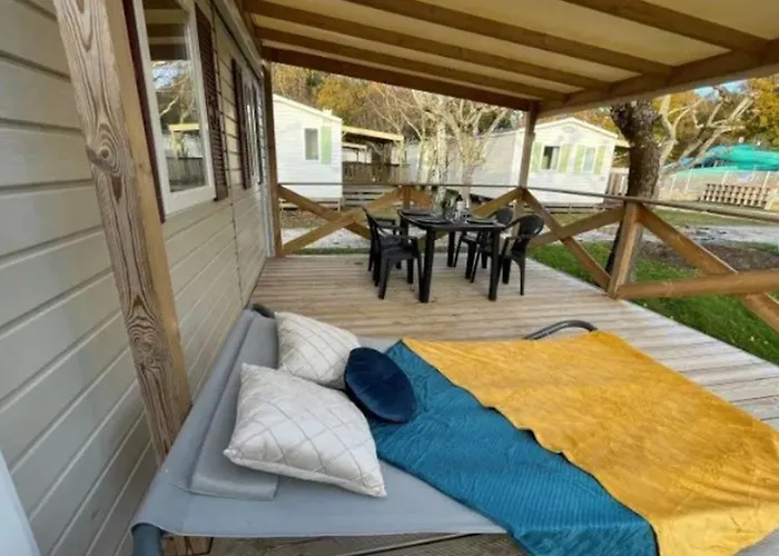 Mobil-home Spacieux Avec Terrasse - 4 Pers. - Api-1-52-2147