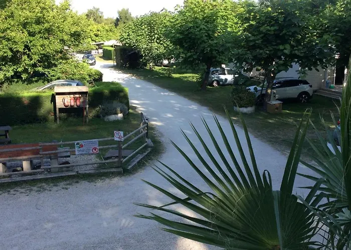 Campsite Mobil-home Spacieux Avec Terrasse - 4 Pers. - Api-1-52-2147